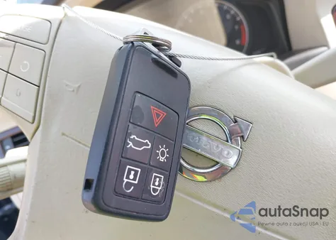 2008 Volvo V70 3.2 from USA, damaged, VIN YV1BW982181052805